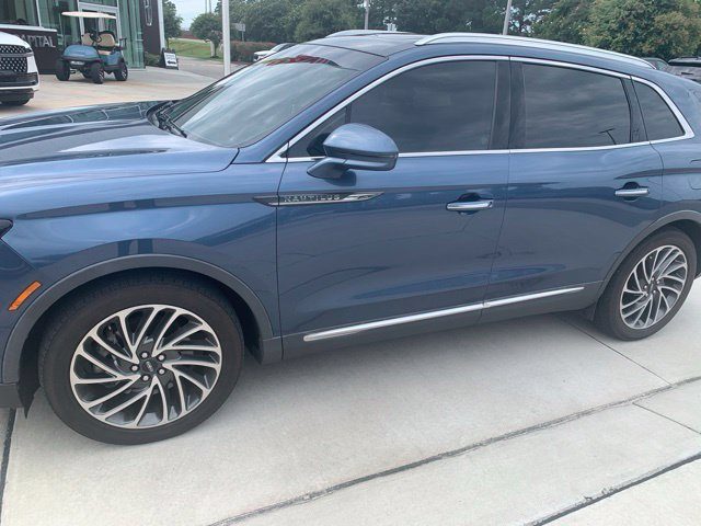 2019 Lincoln Nautilus Reserve FWD photo
