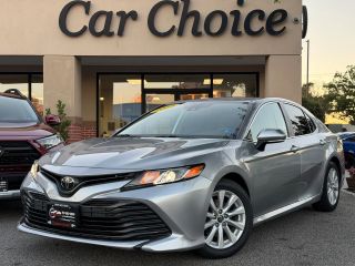 2019 Toyota Camry LE FWD photo