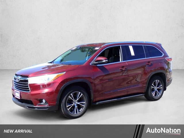 2016 Toyota Highlander XLE AWD photo