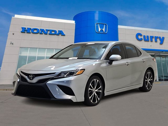 2019 Toyota Camry SE FWD photo