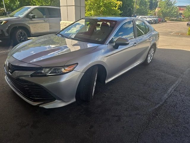2019 Toyota Camry LE FWD photo