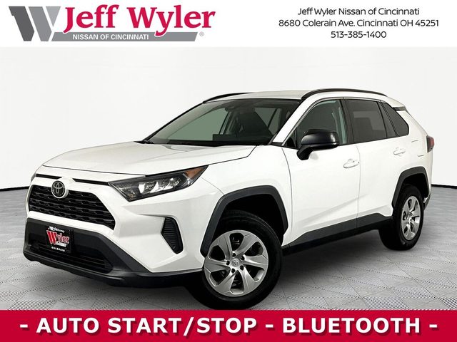 2019 Toyota RAV4 LE AWD photo
