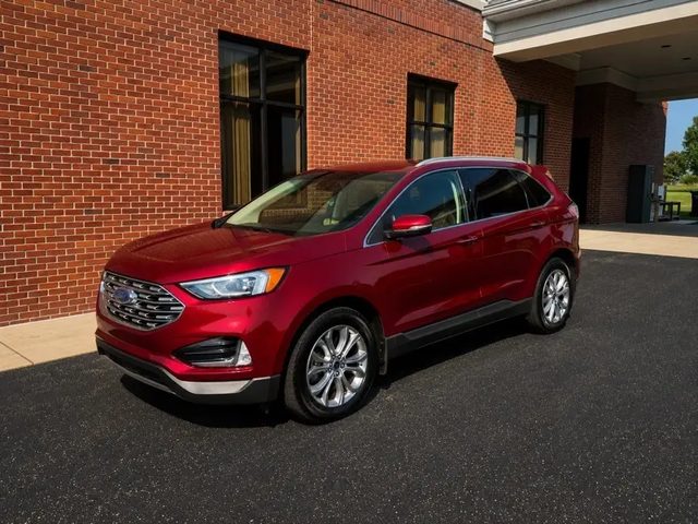 2019 Ford Edge Titanium AWD photo