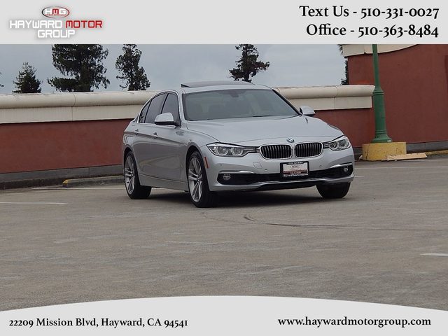 2018 BMW 3 Series 330i RWD photo
