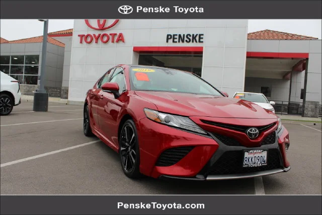 2019 Toyota Camry XSE FWD photo