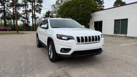 2019 Jeep Cherokee Latitude Plus 4WD photo