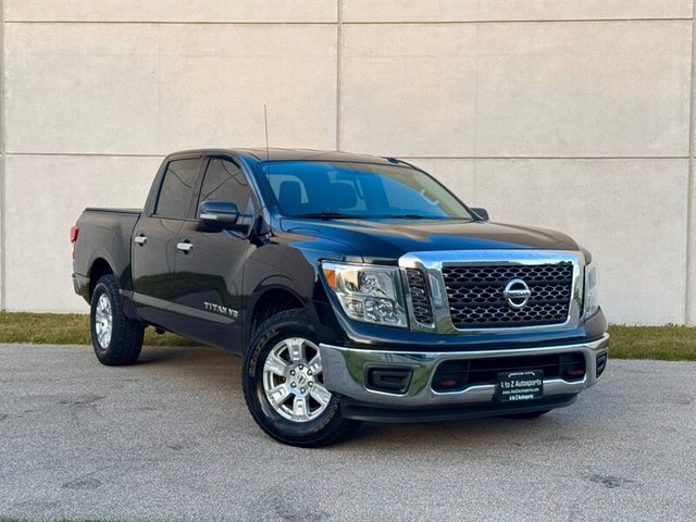 2018 Nissan Titan SV 4WD photo