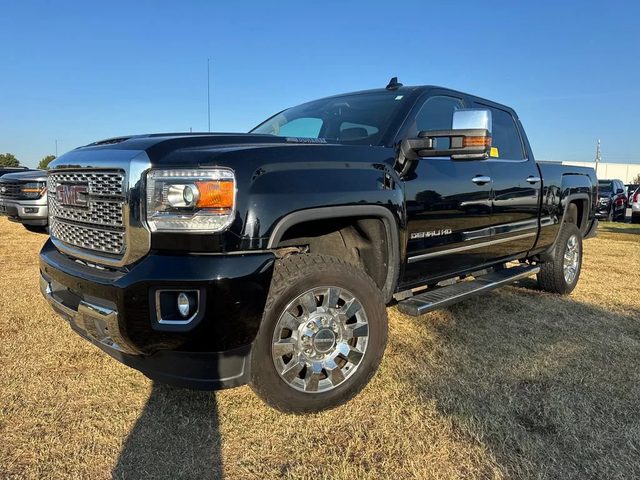2019 GMC Sierra 2500HD Denali 4WD photo
