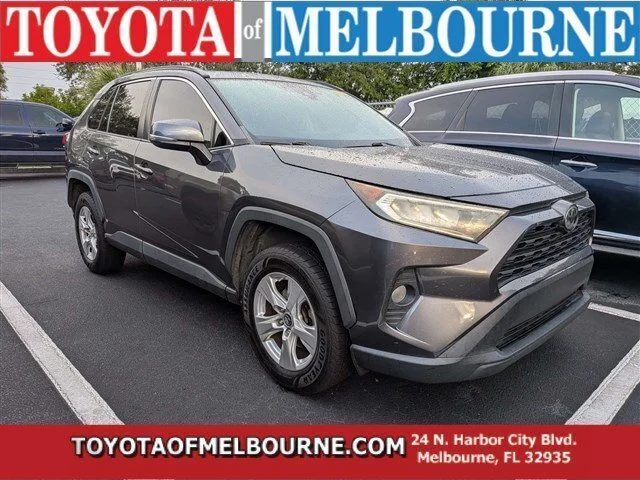 2019 Toyota RAV4 XLE FWD photo