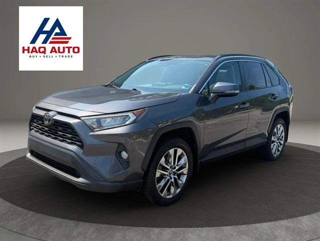 2019 Toyota RAV4 XLE Premium AWD photo
