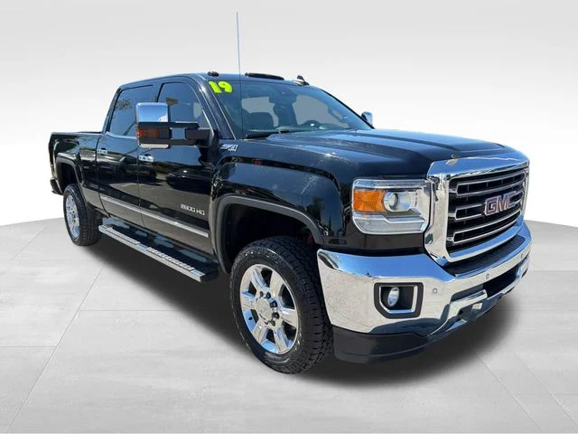 2019 GMC Sierra 2500HD SLT 4WD photo
