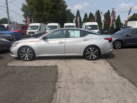 2019 Nissan Altima 2.5 SR FWD photo