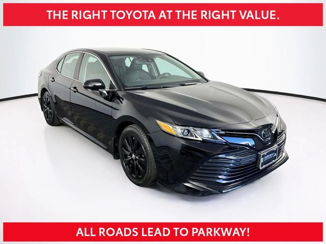 2019 Toyota Camry LE FWD photo