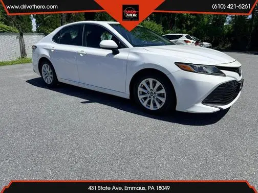 2018 Toyota Camry LE FWD photo