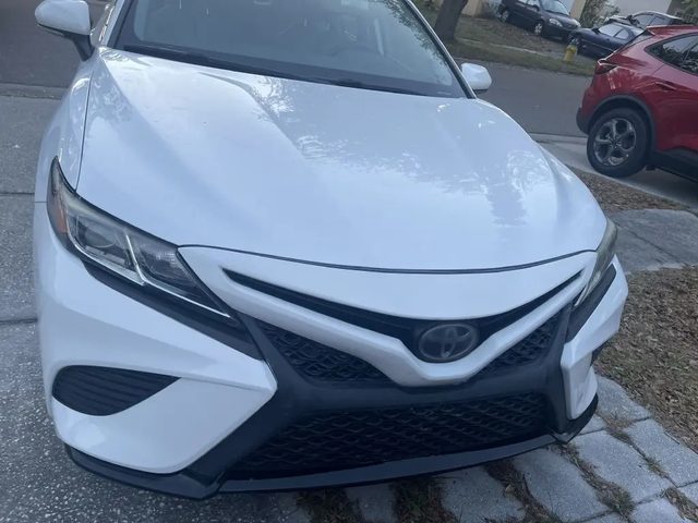 2019 Toyota Camry SE FWD photo