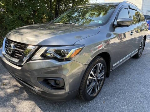 2019 Nissan Pathfinder Platinum 4WD photo