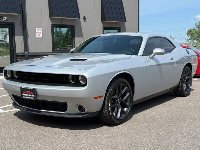 2019 Dodge Challenger SXT RWD photo