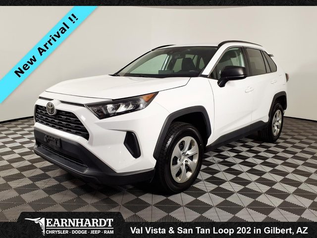 2019 Toyota RAV4 LE AWD photo