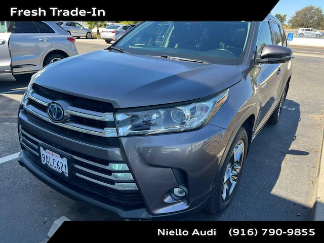 2019 Toyota Highlander Hybrid Limited Platinum AWD photo