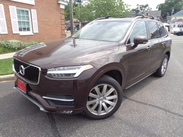 2018 Volvo XC90 Momentum AWD photo