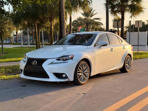 2016 Lexus IS  AWD photo