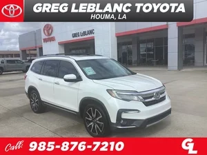 2019 Honda Pilot Touring 7-Passenger FWD photo