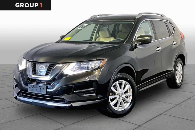 2017 Nissan Rogue SV AWD photo