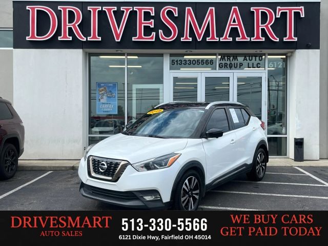 2019 Nissan Kicks SR FWD photo