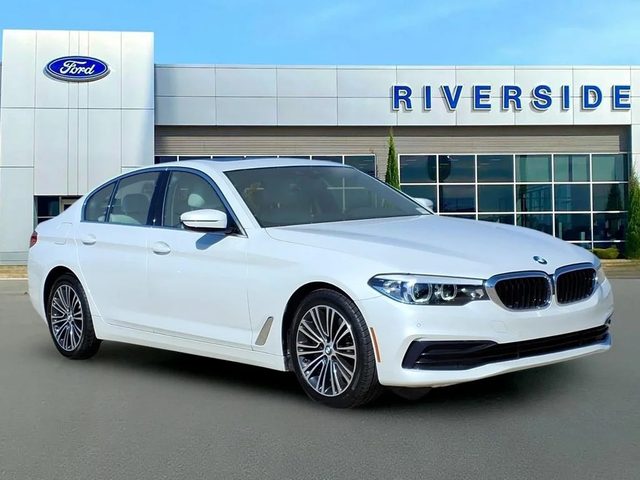 2019 BMW 5 Series 530i RWD photo