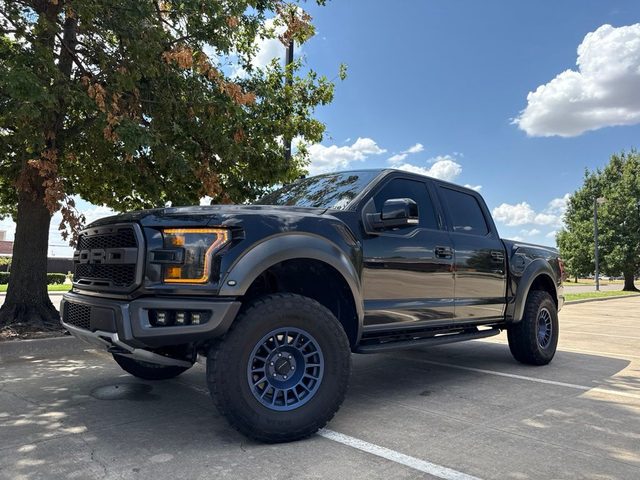 2019 Ford F-150 Raptor 4WD photo