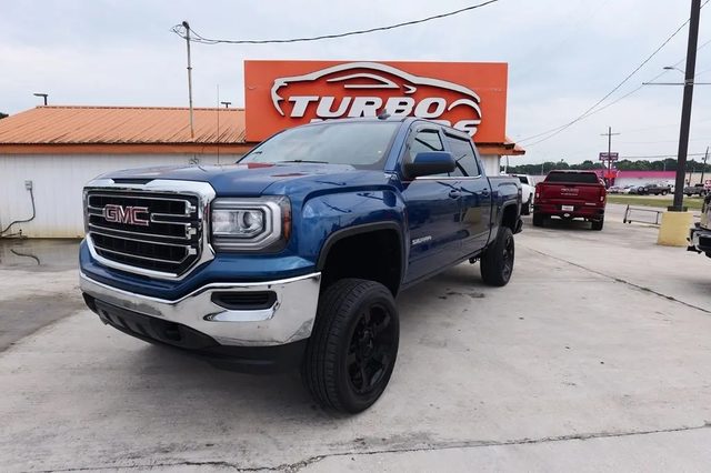 2018 GMC Sierra 1500 SLE 4WD photo