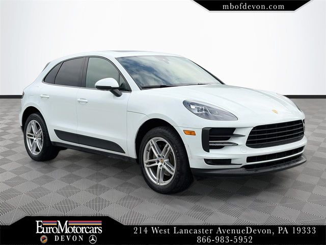 2019 Porsche Macan AWD photo
