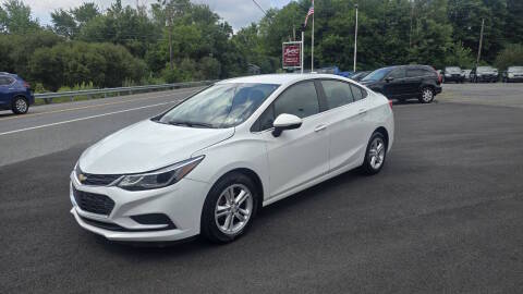 2017 Chevrolet Cruze LT FWD photo