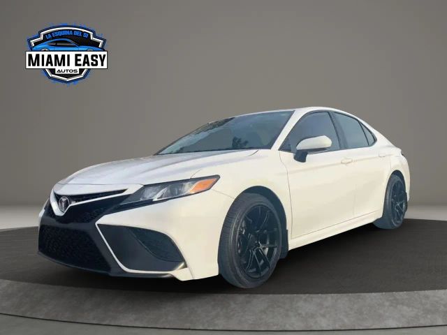 2019 Toyota Camry SE FWD photo