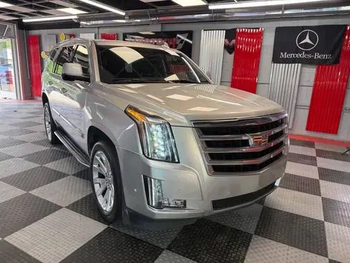 2019 Cadillac Escalade Luxury 4WD photo