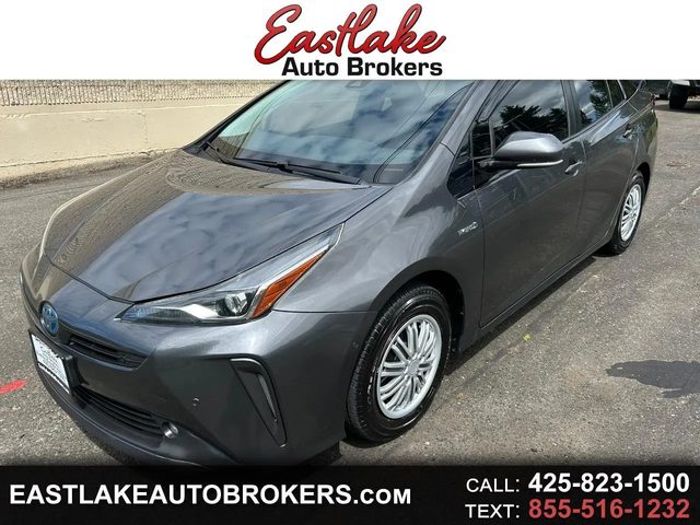 2019 Toyota Prius XLE AWD photo
