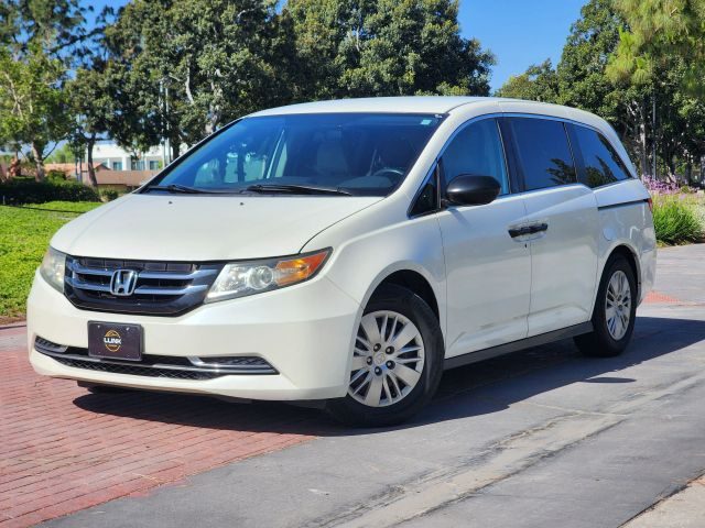 2016 Honda Odyssey LX FWD photo