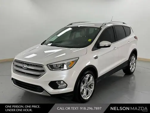 2019 Ford Escape Titanium FWD photo