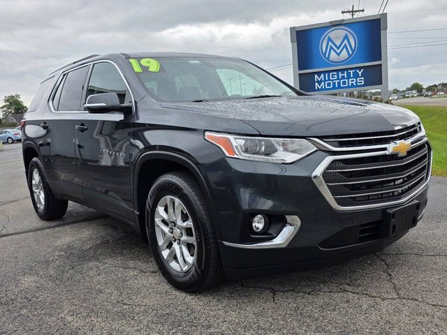 2019 Chevrolet Traverse LT Cloth AWD photo