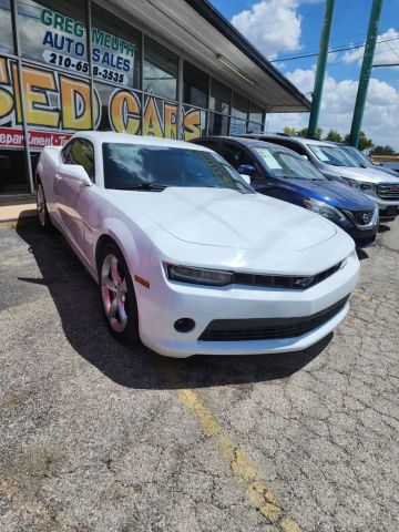 2015 Chevrolet Camaro LT RWD photo