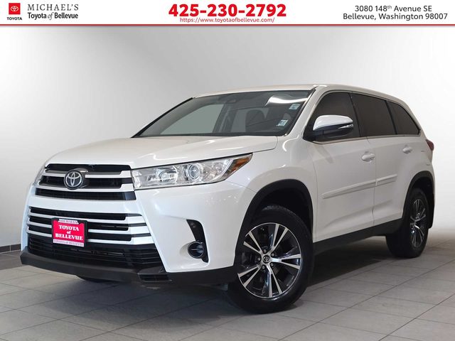2019 Toyota Highlander LE FWD photo