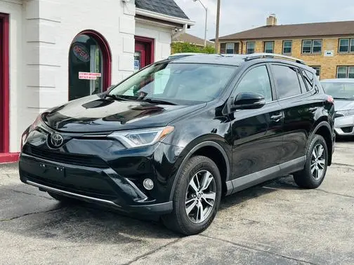 2018 Toyota RAV4 XLE FWD photo