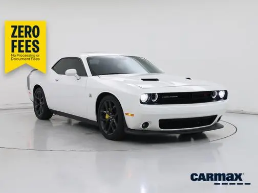2015 Dodge Challenger R/T Scat Pack RWD photo