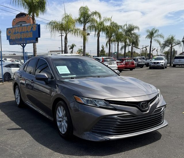 2018 Toyota Camry LE FWD photo