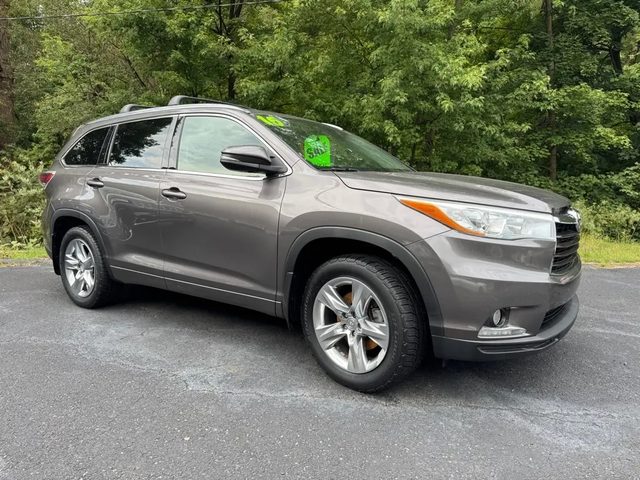 2015 Toyota Highlander Limited Platinum AWD photo