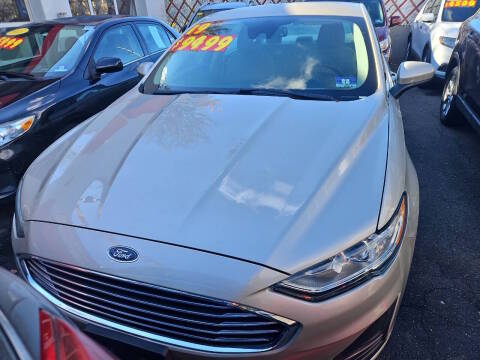 2019 Ford Fusion SE FWD photo