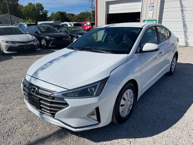 2020 Hyundai Elantra SE FWD photo