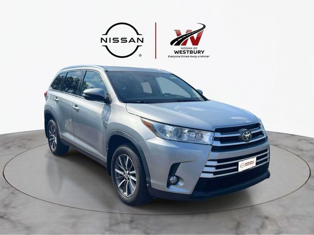 2019 Toyota Highlander XLE AWD photo