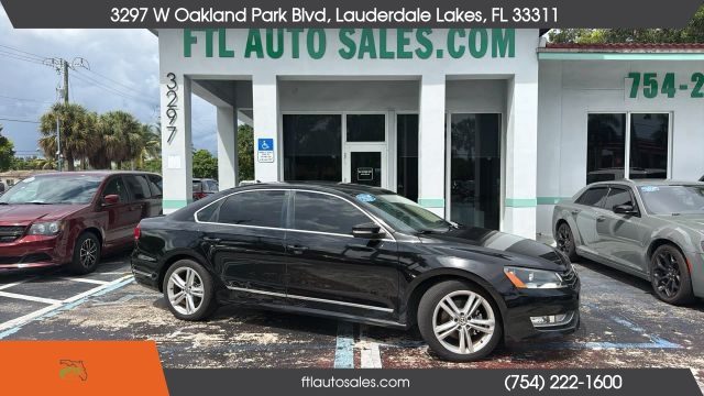 2015 Volkswagen Passat 1.8T SE w/Sunroof & Nav FWD photo