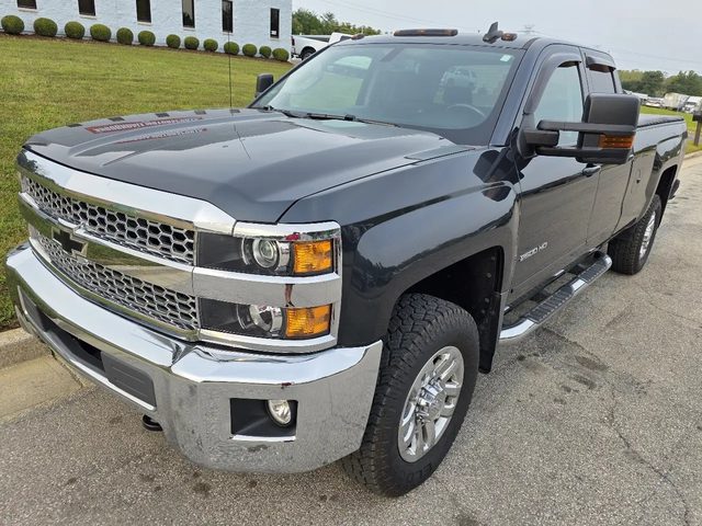 2019 Chevrolet Silverado 2500HD LT 4WD photo